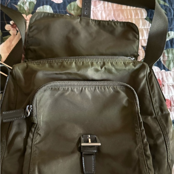Authentic Prada Crossbody bag - Picture 8 of 16